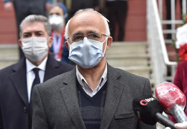 Koronavirüsten hayatını kaybeden Prof. Dr. Feriha Öz için Cerrahpaşa'da 1 dakikalık saygı duruşu - Resim: 3