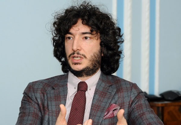 Gönenç Gürkaynak kimdir kaç yaşında eşi kimdir mesleği ne? - Resim: 0