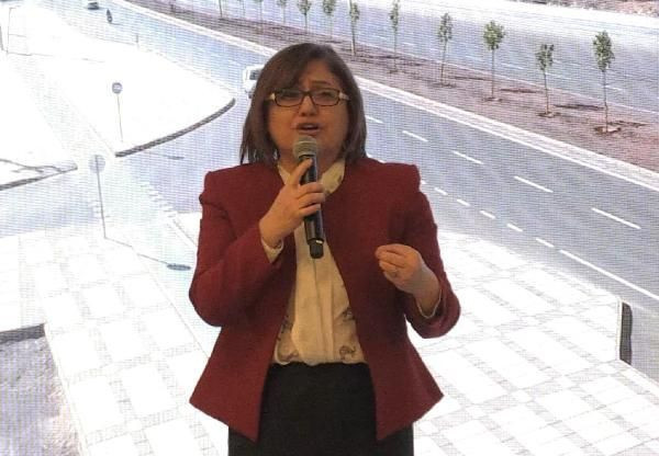 Fatma Şahin, gözyaşlarına hakim olamadı - Resim: 0