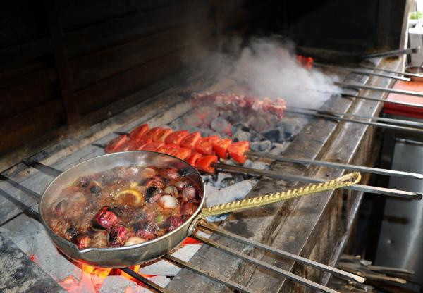 Gaziantep mutfağının vazgeçilmezi kış hastalıklarının ilacı soğan kebabı - Resim: 1