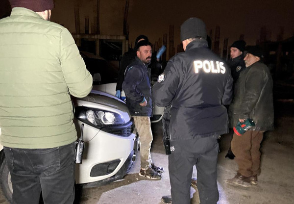 Eskişehir'de inşaattan demir çalan hırsız yakalandı! Savunması pes dedirtti: - Resim: 0