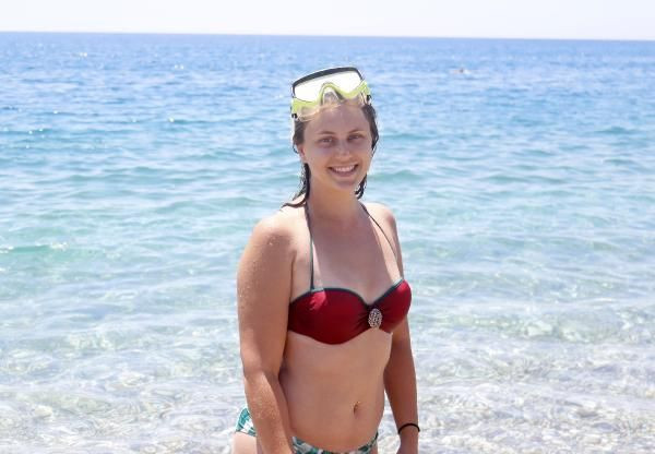 Konyaaltı Sahili'nde denizde dalış yaparken tabanca buldu - Resim: 2