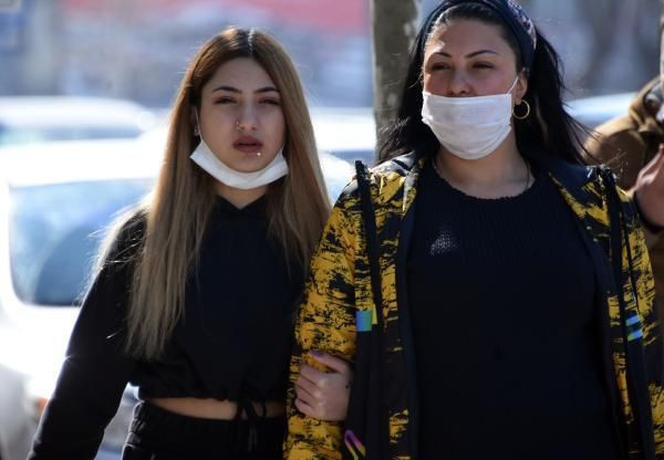 Şimdiden böyleyse! 'Çok yüksek riskli' Konya'da sıcaklık arttı, maske ve mesafe unutuldu - Resim: 2