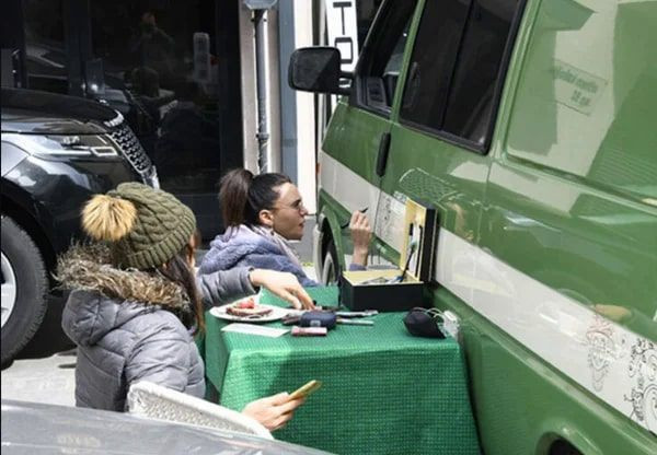 Sadakatsiz dizisinde oynuyor Şevval Sam'ın oğlu Tarık Emir Tekin'in yabancı sevgilisi - Resim: 4