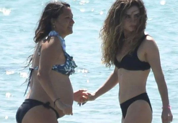 Bebek göründü! 7.5 aylık hamile Gupse Özay karnı burnunda tatilde görüntülendi! - Resim: 3