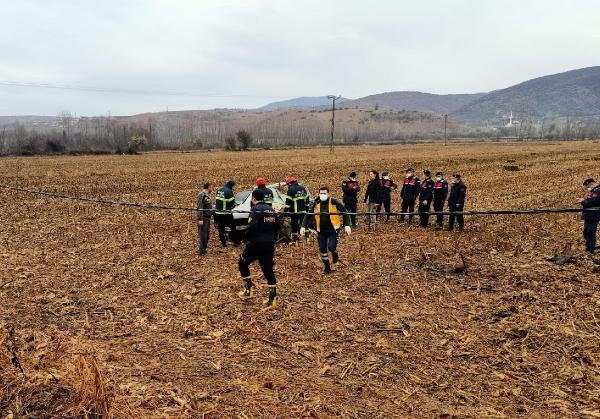 Bakan Derya Yanık'ın korumaları kaza yaptı: 3 polis yaralı - Resim: 0
