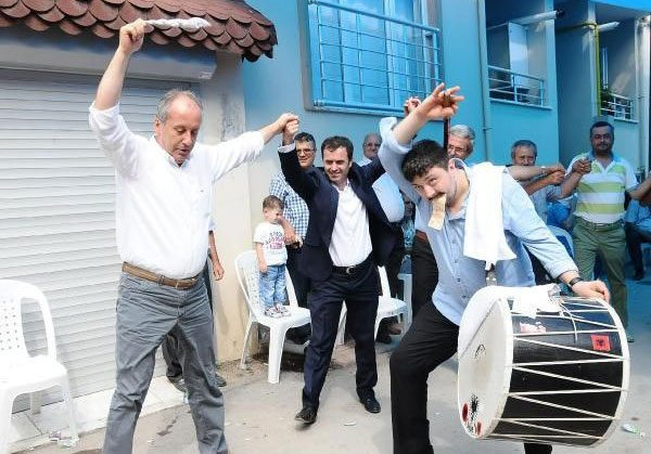 CHP'nin Silivri adayı Özcan Işıklar bakın kimin dünürü çıktı! - Resim: 3