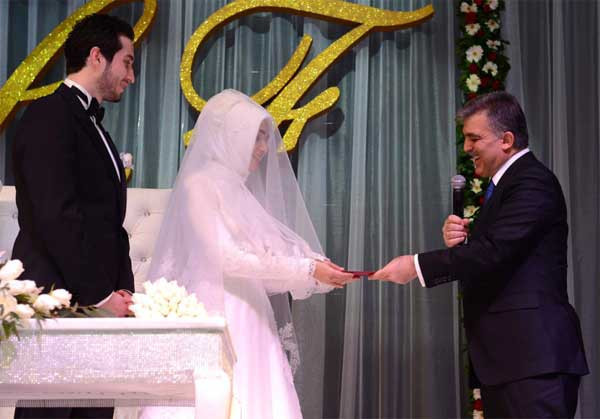 Devletin zirvesi düğünde buluştu - Resim: 1