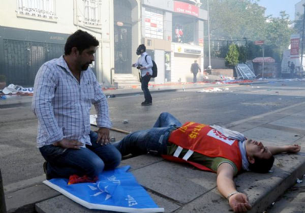 1 Mayıs Beşiktaş savaş alanı gibi - Resim: 1