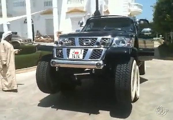 Milyarder şeyhin arabalarına bakın! - Resim: 2