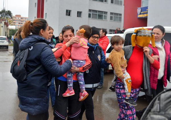 Aşk ve seks vaadiyle insanları böyle gaspetmişler! Şok görüntüler - Resim: 1