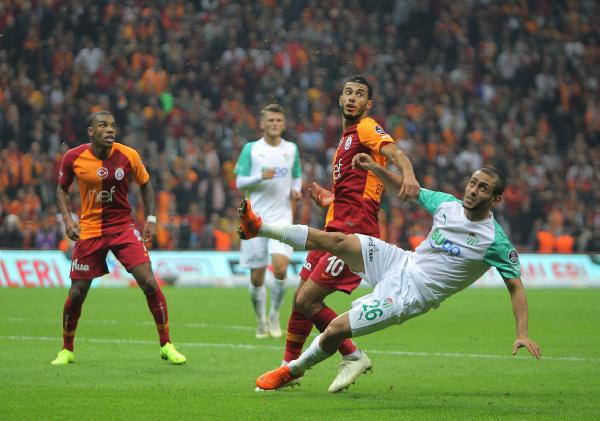 Galatasaray taraftarını çıldırtan isim: Defol git artık - Resim: 4