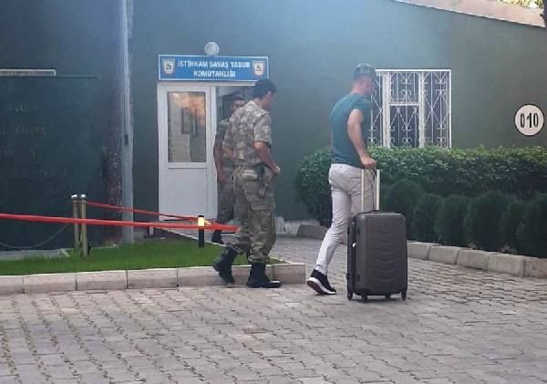 Ertaç Özbir Beşiktaş ile anlaştı soluğu askerde aldı - Resim: 4