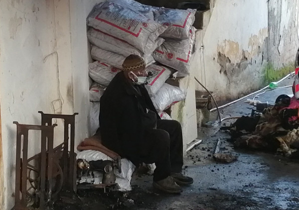 Manisa'da yatalak kadın feci şekilde can verdi! Bir anda oldu patladı - Resim: 0