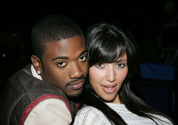 Kim Kardashian'ın eski sevgilisi anlattı herkes şok oldu! Meğer cinsel içerikli görüntülerinde annesinin... - Resim: 3