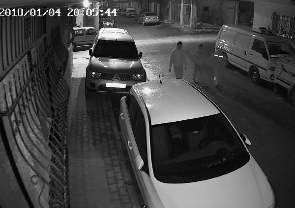 Bu çocuklar ne yapıyor? Çok şaşıracaksınız!.. - Resim: 2