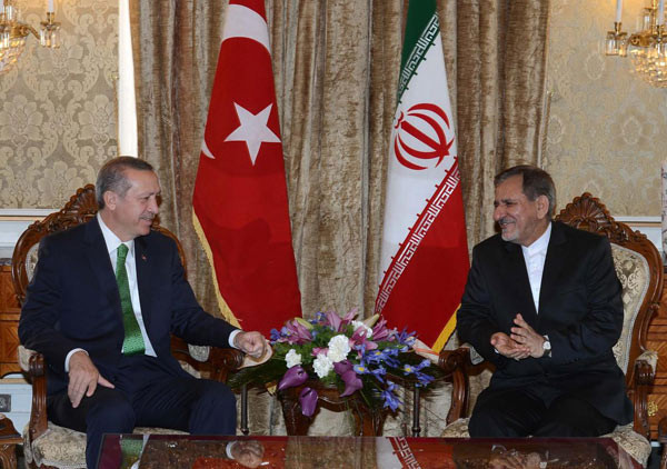 Başbakan Erdoğan İran'da askeri törenle karşılandı - Resim: 4