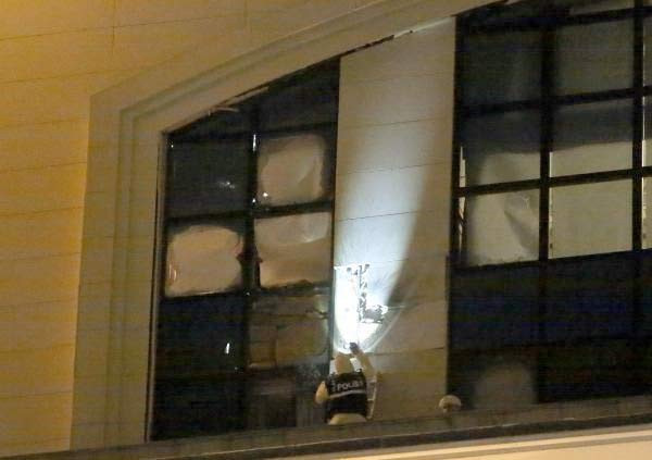 AK Parti'ye roketli saldırı - Resim: 2