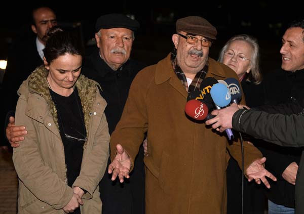 Veli Küçük tahliye edildi - Resim: 2