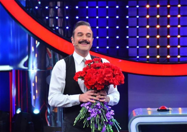 17 yıllık evliliğini tek celsede bitirmişti! Ufuk Özkan gençlik fotoğrafını paylaşıp yaptığı göndermeyle akılları karıştırdı - Resim: 0