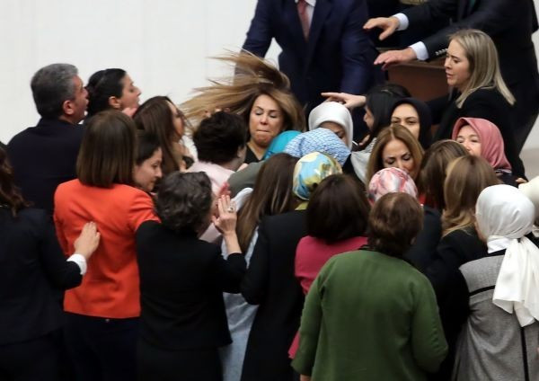 TBMM'deki kadın kavgası mahkemelik oldu! - Resim: 4