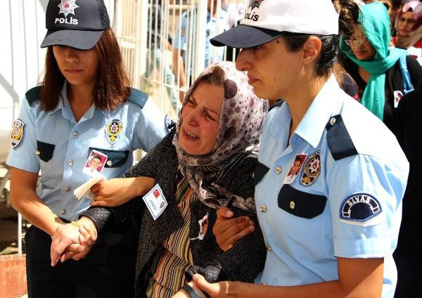 Feryatlar yükseldi: Adnanım bir baba de bana - Resim: 1