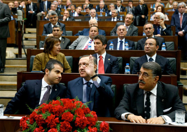 Erdoğan'ın vedası vekilleri ağlattı - Resim: 2