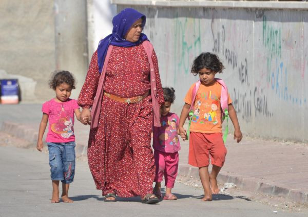 Kudret Beşenk çıplak ayakla okula başladı - Resim: 3