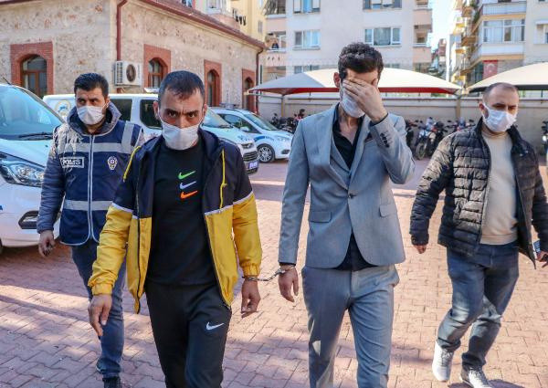 Antalya'da eşi terk edince çılgına döndü! Evini kurşunladığı kayınpederini, baklavayla zehirledi - Resim: 0