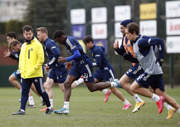 Emre Belözoğlu'ndan Ümit Özat'a FETÖ yanıtı: Herkes kendi karakterini belli eder - Resim: 6