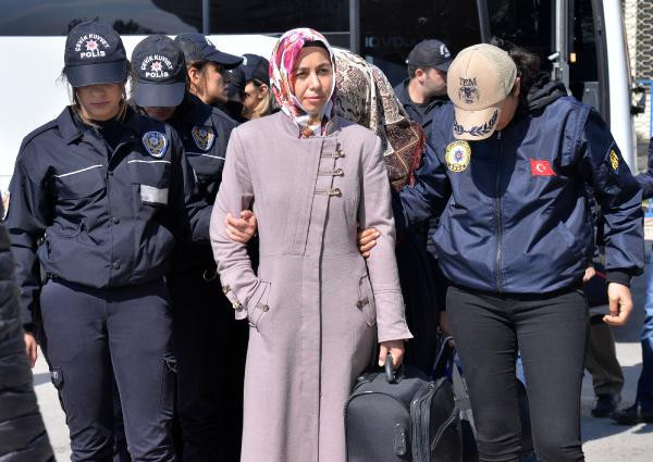 Polis şifreyi çözdü! FETÖ'cü abladan suikast talimatı çıktı - Resim: 2