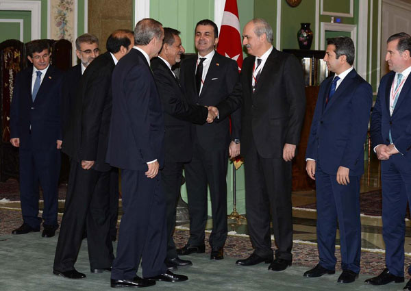 Başbakan Erdoğan İran'da askeri törenle karşılandı - Resim: 1