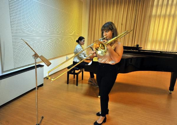 Eskiden çalamadığı için ağlıyordu...Şimdi dünyaca ünlü okulda okuyacak - Resim: 3