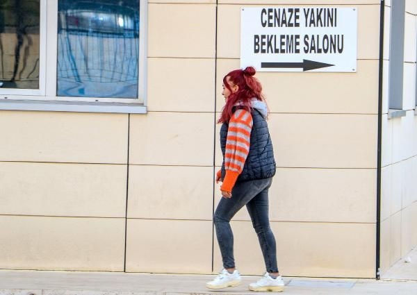 Antalya'daki tüyler ürperten olay! 3 aylık bebeğinin cenazesini kucağında mezara taşıdı - Resim: 4