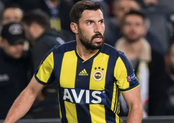 Fenerbahçe'de iki ayrılık! Biri Galatasaray'a diğeri Parma'ya - Resim: 1