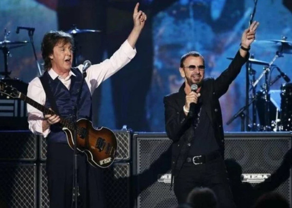 Hiç yayınlanmamış şarkısı ortaya çıktı! Açık arttırmayla satılacak - Resim: 0