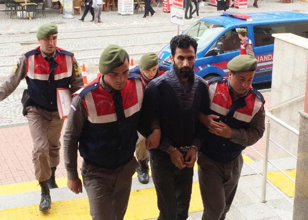 DEAŞ'ın kafa kesen celladı yakalandı! - Resim: 3