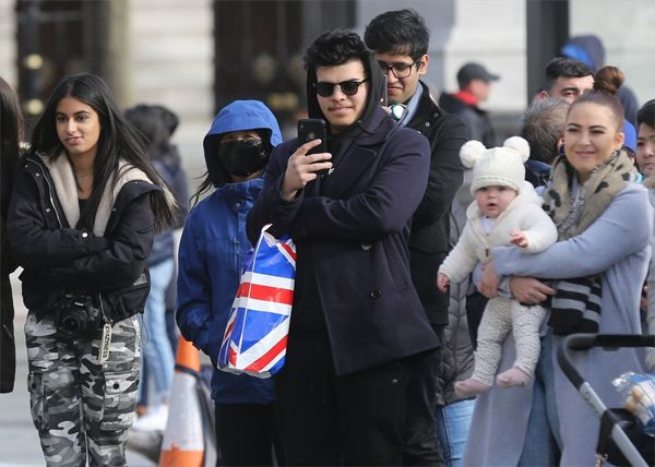 Koronavirüs durdurulamıyor! Dünya alarmda - Resim: 1