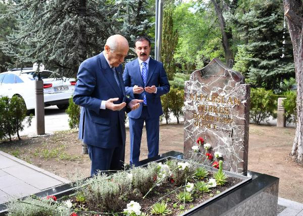 Devlet Bahçeli'den Cumhurbaşkanlığı Hükümet Sistemi açıklaması - Resim: 0