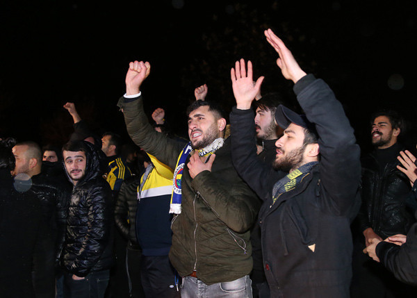 Fenerbahçe'ye Samandıra'da şok protesto! - Resim: 2