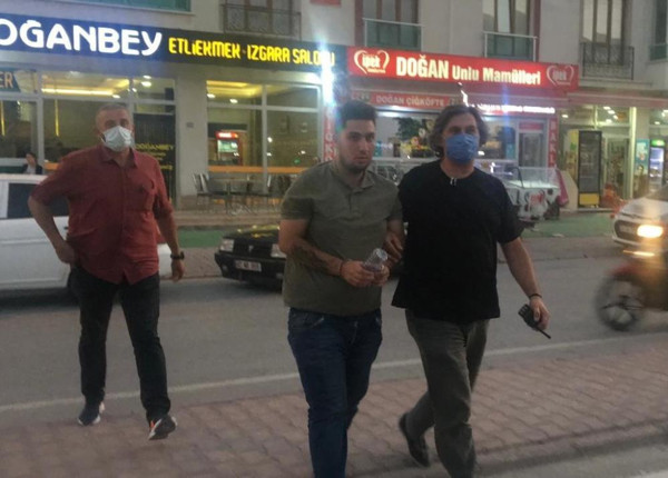 Konya'da genç kızları iş vaadiyle kandırdı! Bakın kaç TL istedi - Resim: 0