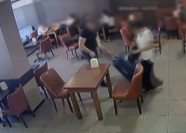 'Yatak görüntülü' şantaj! Eski sevgilisini tuzağa düşürdü - Resim: 2