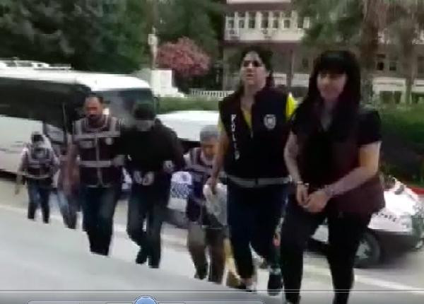 Pitbull köpeğiyle korkutup zorla fuhuş yaptırmışlar! - Resim: 2