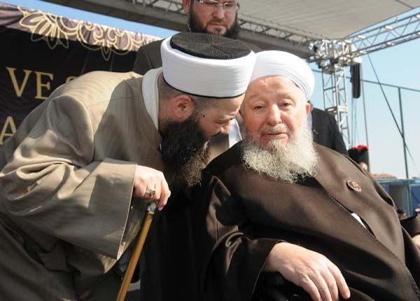 Mahmut Ustaosmanoğlu'nun evine akın ettiler! Erdoğan ve Cübbeli taziye için bakın ne yazdı - Resim: 4