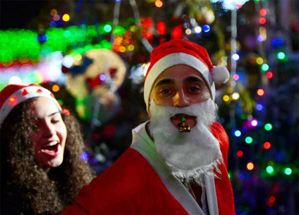 Yeni yıl coşkusu başladı - Resim: 1