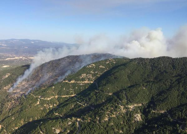 Gökbel Dağı'ndaki yangına boru tamir etmek isteyen baba-oğul neden olmuş - Resim: 0