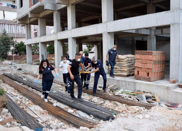 Antalya'da görenler telefona sarıldı! Film izler gibi seyrettiler - Resim: 0