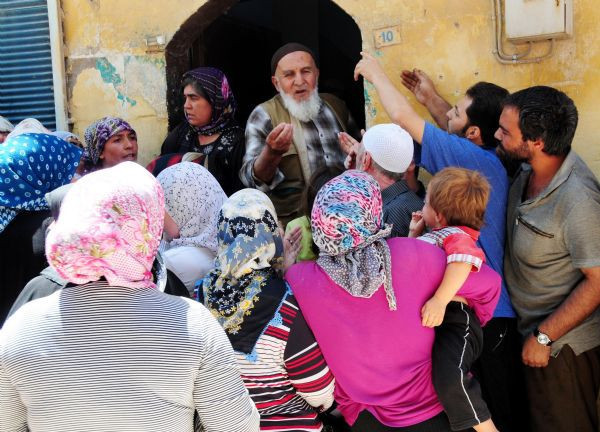 1 kilo et ve 1 kilo bulgur için izdiham - Resim: 2