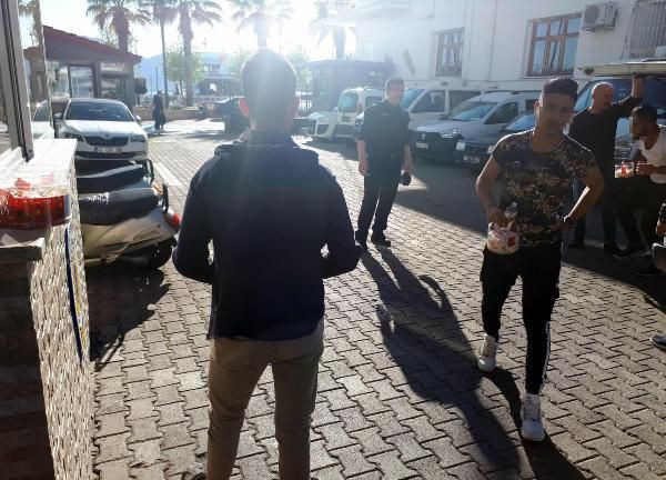 Muğla'da asker bahanesiyle para toplayan 7 arkadaşa dilencilikten ceza - Resim: 2