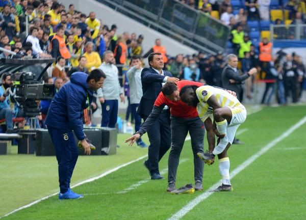 Fenerbahçeli yıldız için olay sözler: Kendisini Iniesta sanıyor - Resim: 3